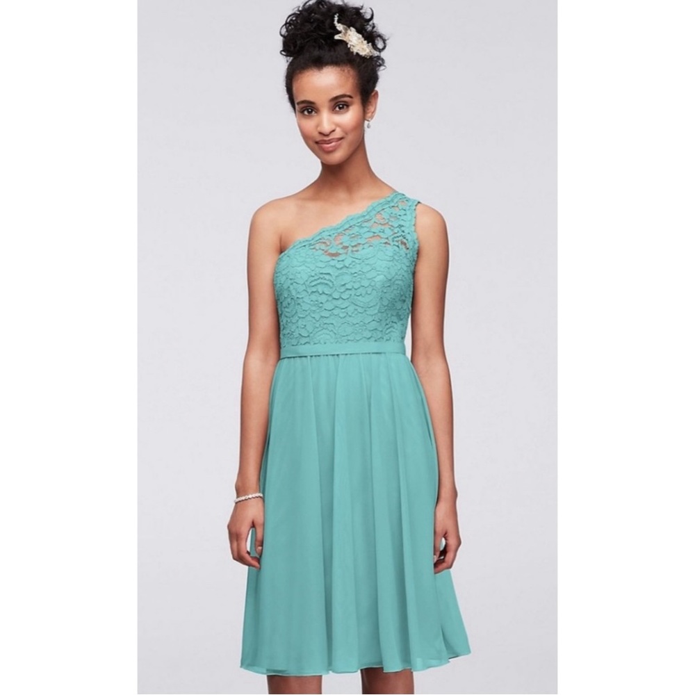 David’s Bridal Spa Color One Shoulder Lace Dress 🤍💍